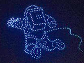 दुबई में डीएसएफ के लिए 800-ड्रोन शो ने रात्रि आकाश को रौशन किया