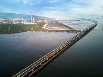 द ब्रिज-1704982603825