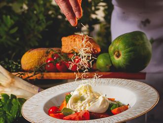 फूड पोर्ट जीना रेस्टोरेंट